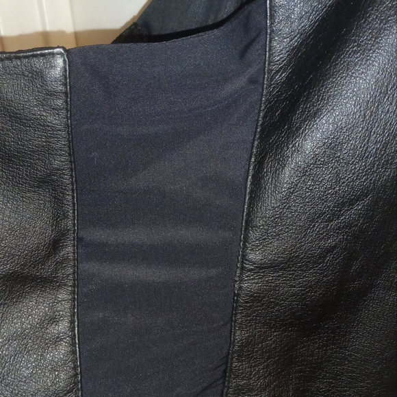 Women's plus size genuine leather all black halter - Picture 5 of 11